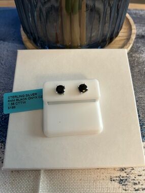 Sterling Silver Black Onyx 6mm Stud Earrings, 1.56 CTTW